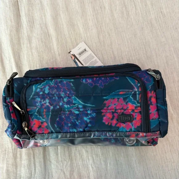 NEW Lug Hydrangeas Trolley Cosmetic Case - Picture 1 of 3